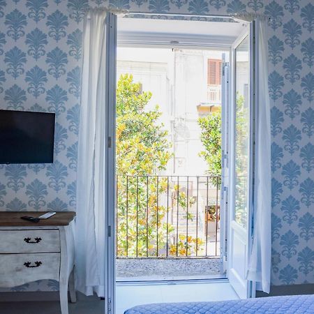 Corso Vittorio Elegant Suites Lipari מראה חיצוני תמונה