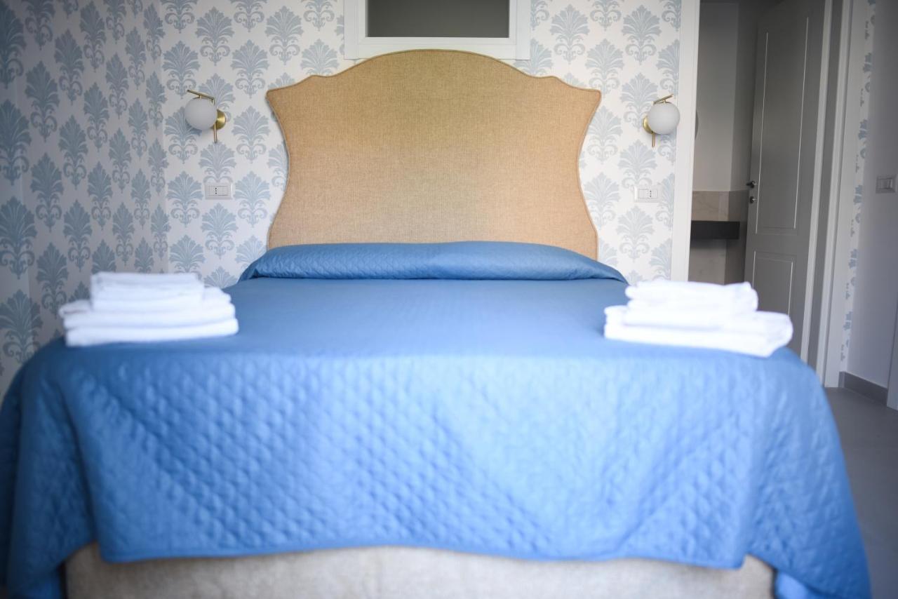 Corso Vittorio Elegant Suites Lipari מראה חיצוני תמונה