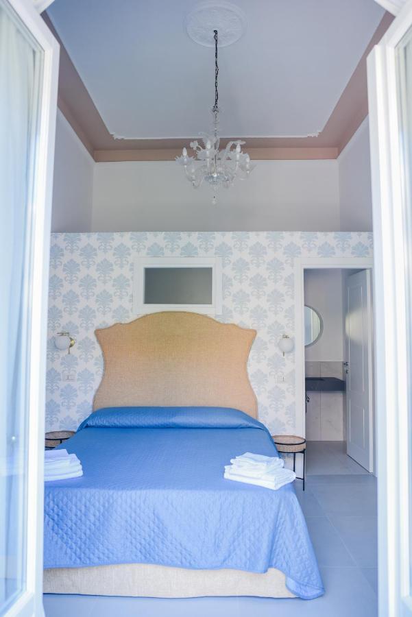 Corso Vittorio Elegant Suites Lipari מראה חיצוני תמונה